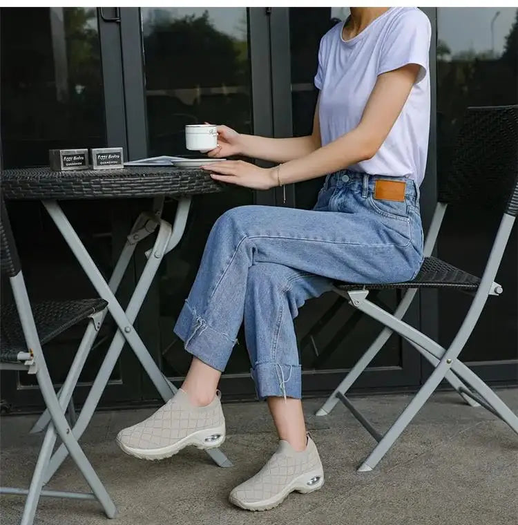 Baskets de mode femmes chaussures élégantes baskets pour femmes offres formateurs chaussures de course pour femmes chaussures plates chaussures pieds nus femmes