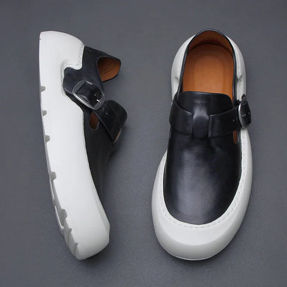 Été 2025 nouveaux mocassins en cuir respirants pour hommes semelles souples semelles épaisses confortables chaussures en cuir pour hommes à la mode et décontractées