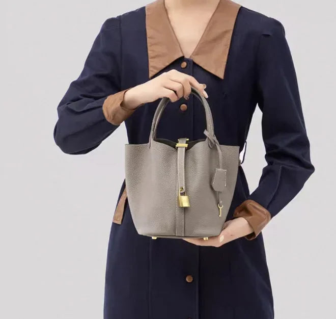 Nouveau 2025 sac seau en cuir pour femmes panier de légumes sac à main maman sac de mariage sac à bandoulière en polyuréthane souple avec poche Mobile