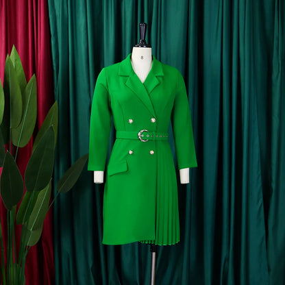 Robe plissée mi-longue à col de costume, taille haute, à la mode, nouvelle collection automne 2025