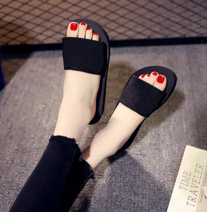 Pantoufles simples pour femmes, vacances à la plage, nouveau Style coréen, vêtements d'extérieur polyvalents, plateforme à la mode, pantoufles à semelles épaisses pour femmes