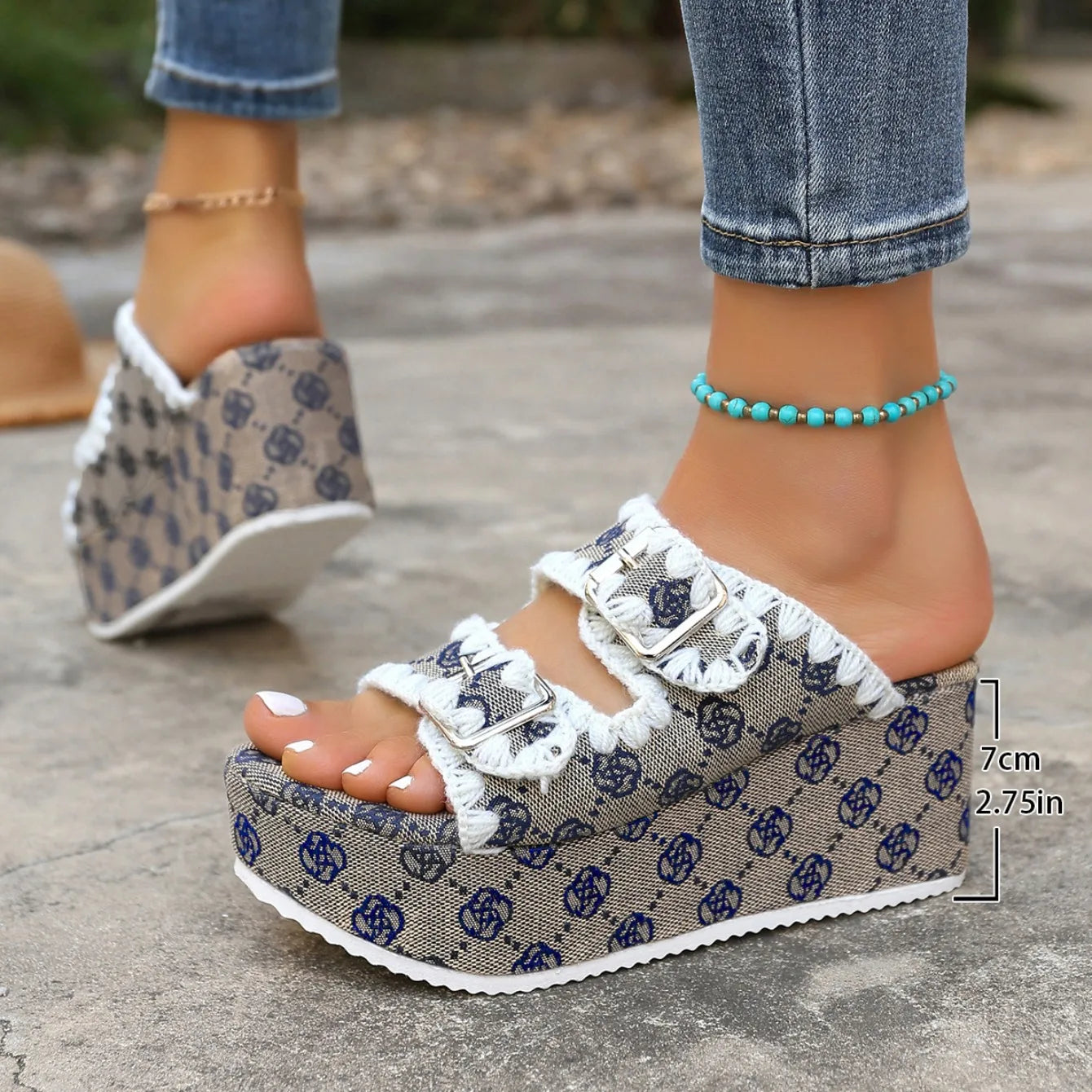 Femmes pantoufles 2025 nouvelle tendance chaussures été mode sandales plate-forme femme pantoufles Banquet fête plage sandales diapositives femmes