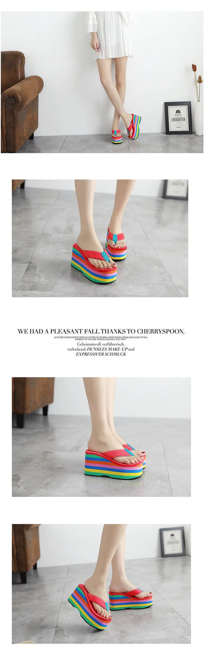 Tongs arc-en-ciel pour femmes, sandales de plage d'été, sangle givrée, pantoufles à talons compensés très hauts, pantoufles d'extérieur d'été