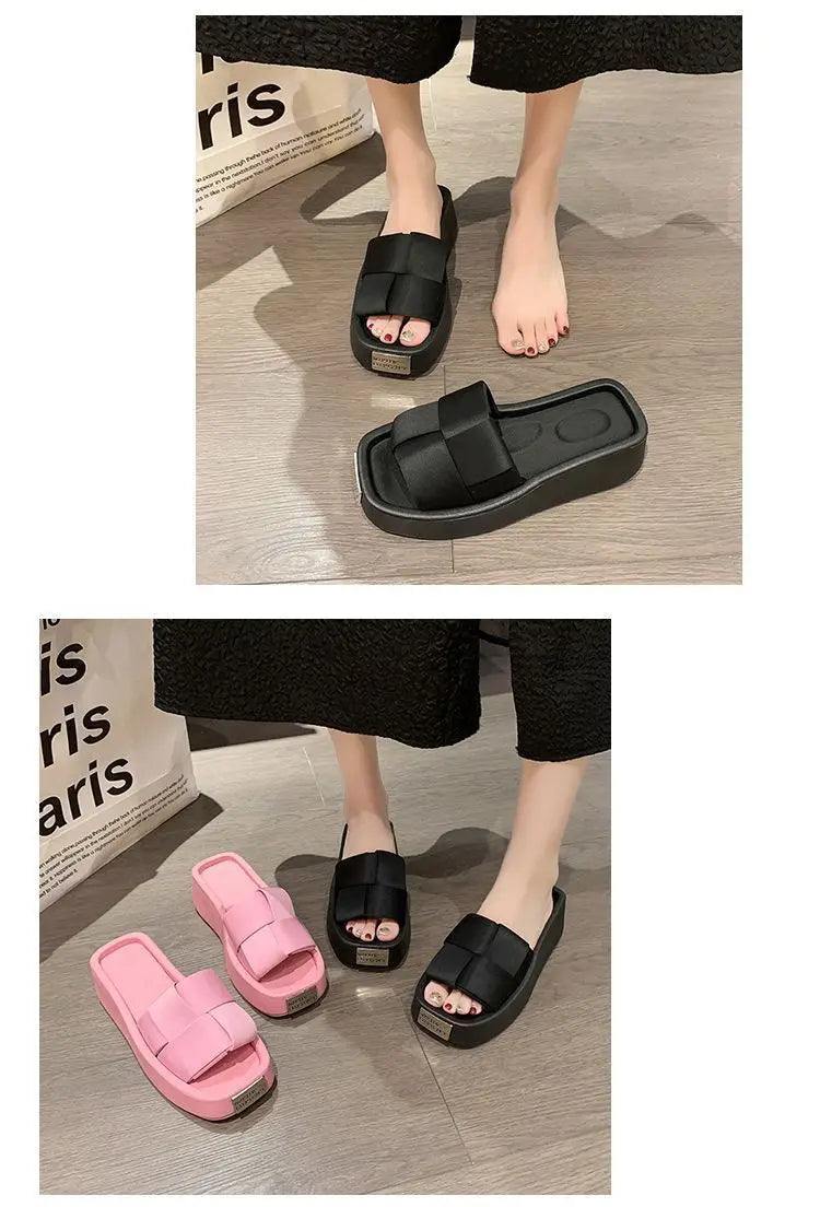 Pantoufles à plateforme de mode européenne pour femmes, nouvelles pantoufles astronomiques optiques, diapositives non aldes extérieures féminines, chaussures décontractées noires d'été, 2024