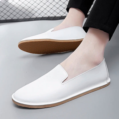 Chaussures à enfiler en cuir faites à la main, mocassins décontractés et souples pour hommes, mocassins simples et confortables, chaussures de bateau respirantes, chaussures plates d'affaires à la mode