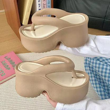 Tongs compensées à Clip pour femmes, sandales de plage à plateforme épaisse, semelle épaisse, pantoufles Eva à talons hauts, été 2025