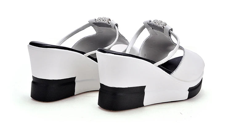 Pantoufles d'été pour femmes, tongs à fond épais, sandales décontractées à talons hauts pour dames