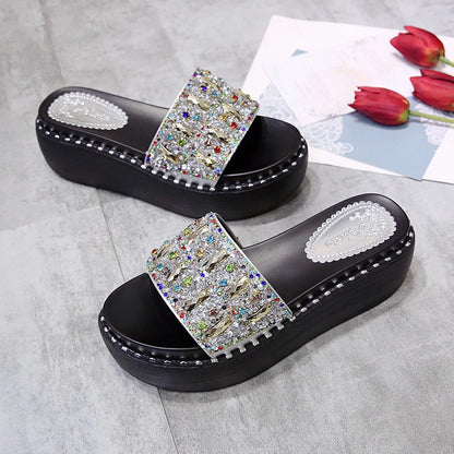 Plate-forme strass sandales pantoufles femmes pierres précieuses diapositives femmes chaussures chaussons compensés chaîne perle plage diapositives chaussures