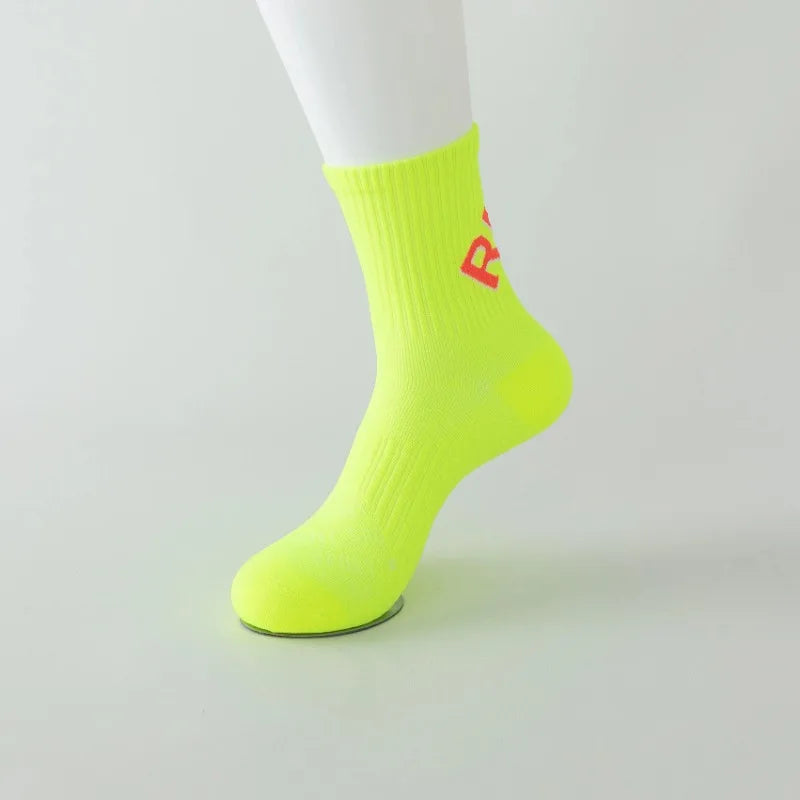 1 paire de chaussettes de course pour hommes et femmes, chaussettes de sport à fond de serviette à Tube court, Marathon bas, chaussettes de basket-ball de Fitness pour hommes