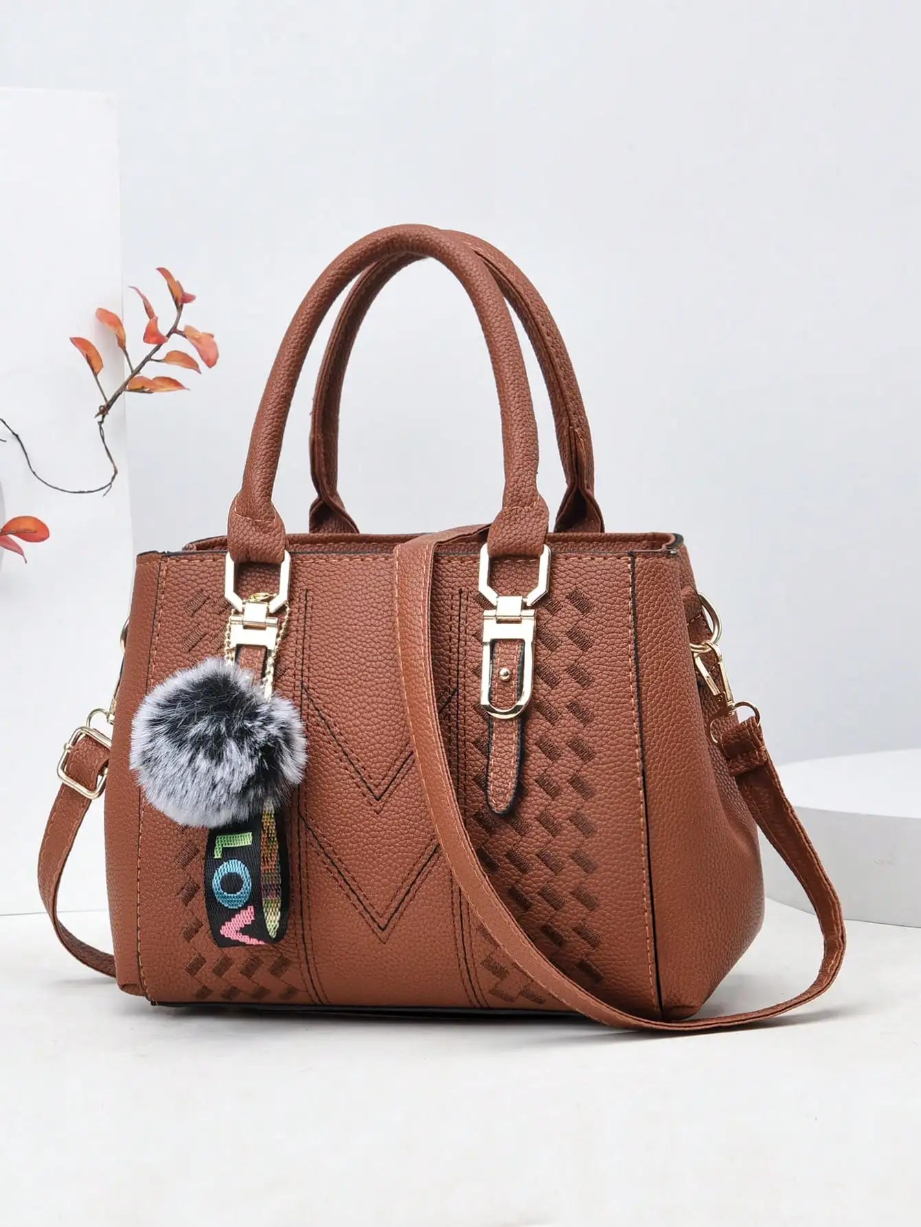 Sac à bandoulière brodé de grande capacité à la mode pour femmes, un sac à main pour un usage quotidien