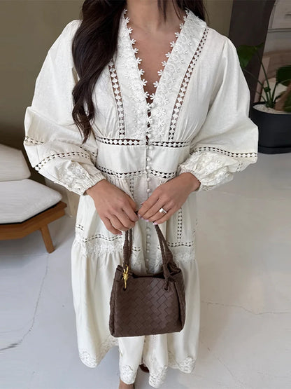 Robe longue en dentelle ajourée pour femmes, élégante, couleur unie, col en v, Patchwork, manches bouffantes, moulante, nouvelle collection printemps 2025