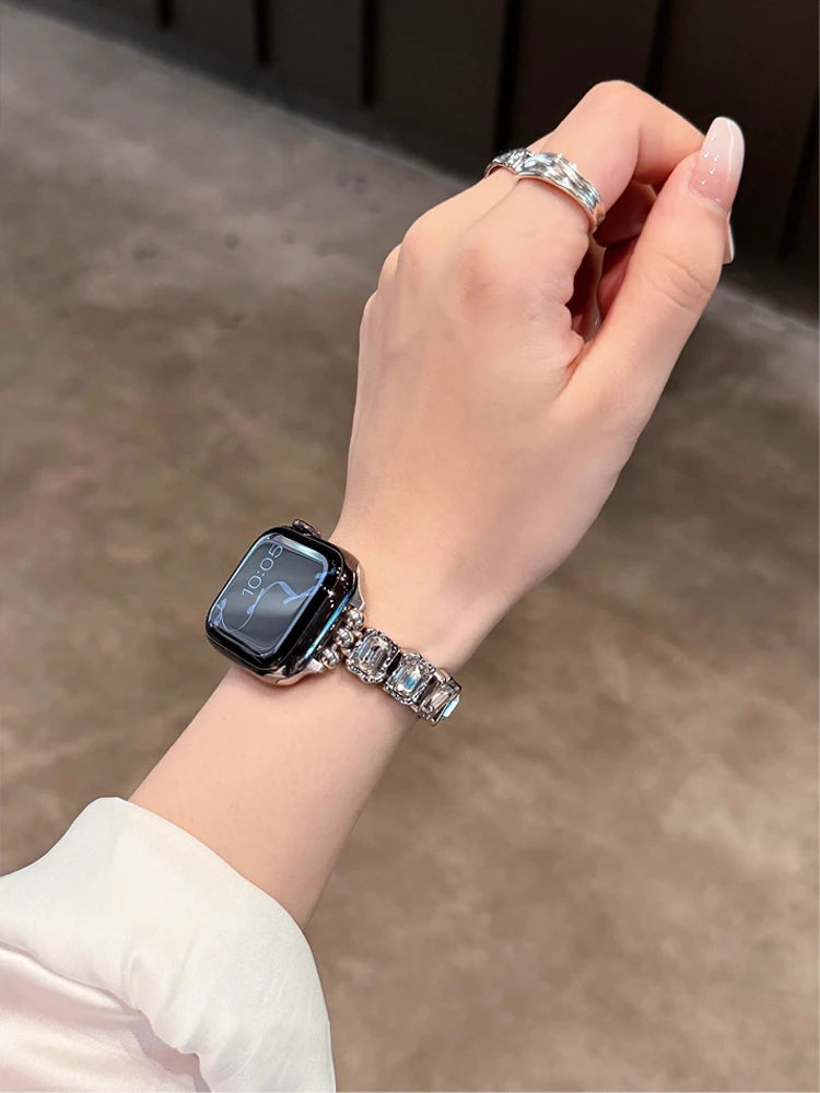 Bande de diamant élastique pour iWatch Ultra 10 9 8 7 6 5 Se 4, bracelet en métal pour femme Apple Watch 38mm 40mm 41mm 42mm 45mm 46mm 49mm