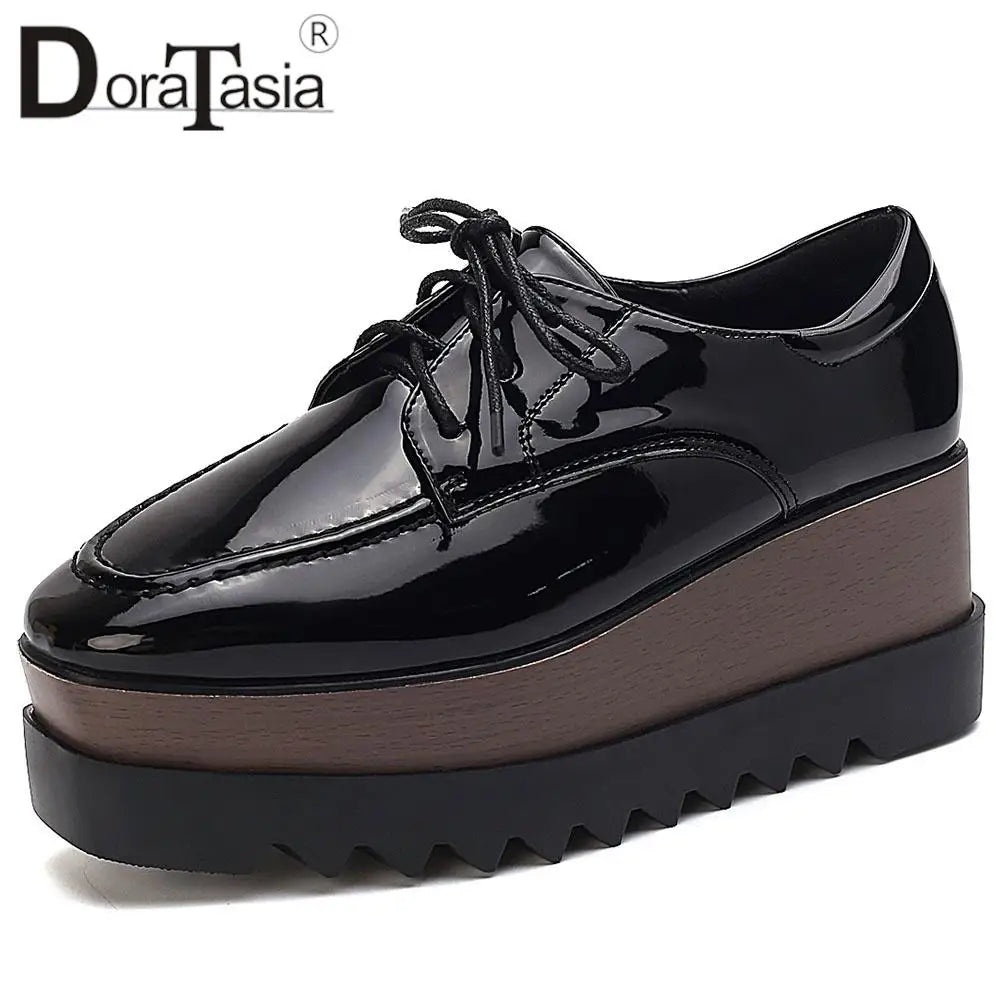 Plate-forme plate solide pour femmes, chaussures plates pour femmes, Parker carré, décontracté, printemps, automne, tout neuf, mode, strucgirls, loisirs