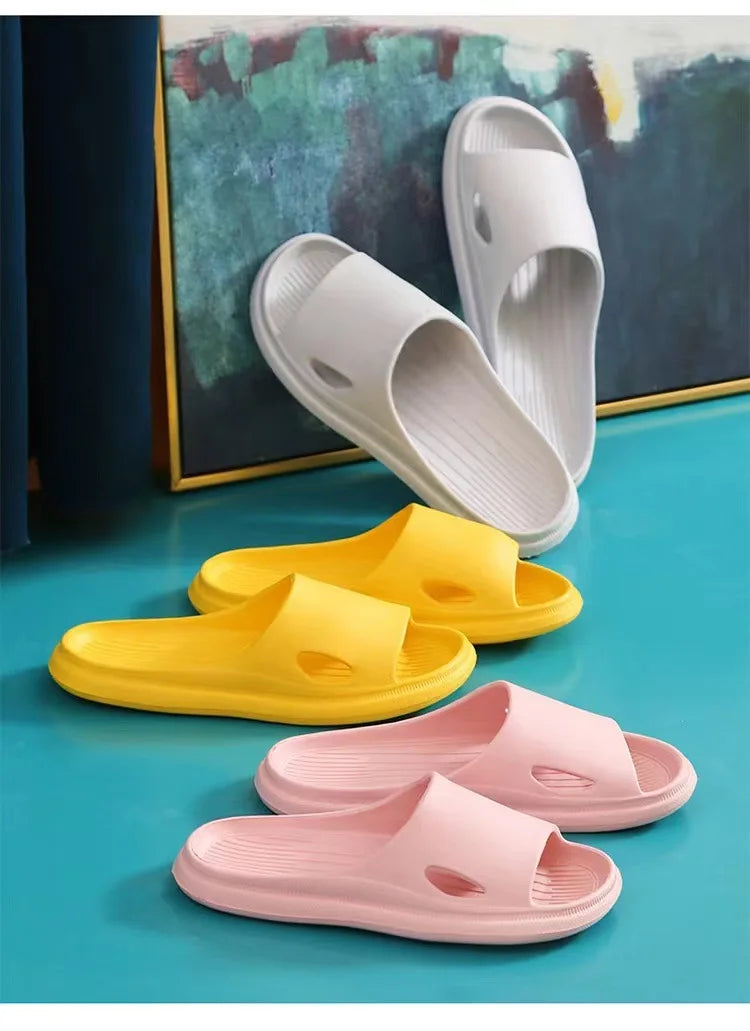 Pantoufles d'Été Confortables et Antidérapantes pour Couple, Sandales Légères à la Mode, pour l'Intérieur et la Maison, Tongs pour Femme et Homme