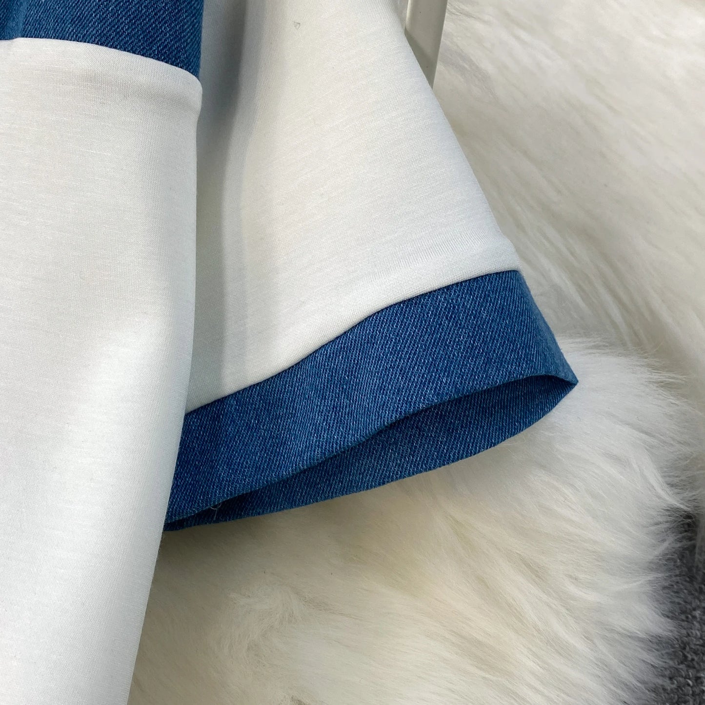 Veste à capuche costume de sport à la mode femmes été 2025 nouveau ensemble deux pièces populaire pantalon réducteur d'âge