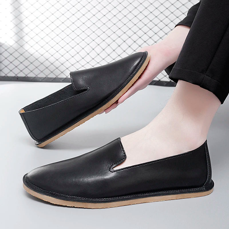 Chaussures à enfiler en cuir faites à la main, mocassins décontractés et souples pour hommes, mocassins simples et confortables, chaussures de bateau respirantes, chaussures plates d'affaires à la mode