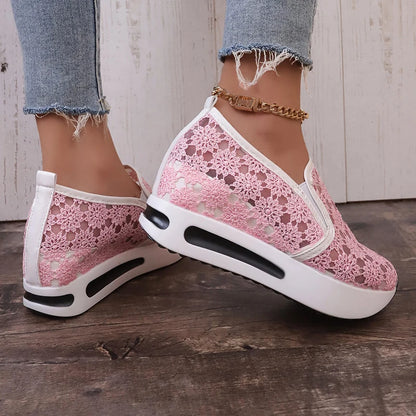 Baskets à plateforme brodée pour femmes, chaussures de sport en maille respirante, semelle épaisse, décontractées, à enfiler, été, 2025