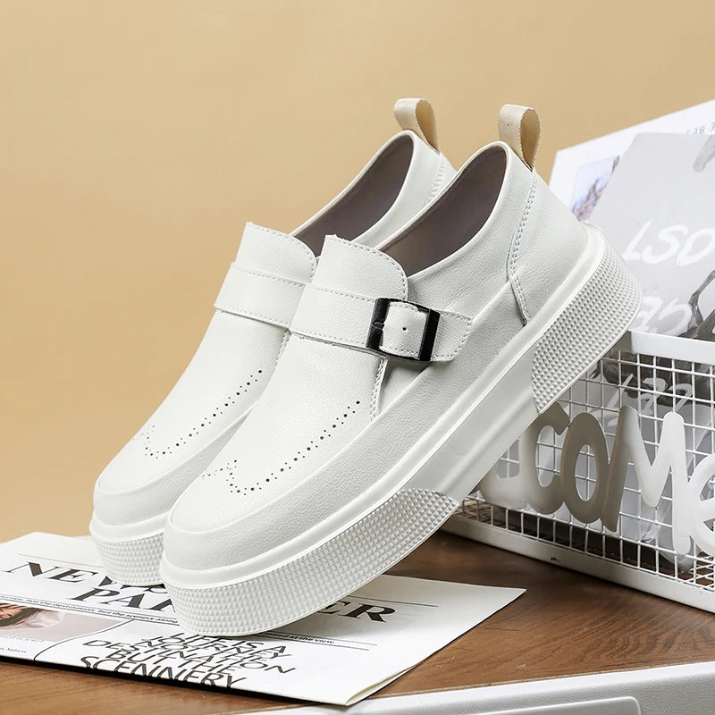 2025 Nouveaux mocassins à plateforme pour hommes Chaussures à enfiler en cuir à semelle épaisse Chaussures de marche confortables et décontractées pour hommes Chaussures plates à enfiler à la mode