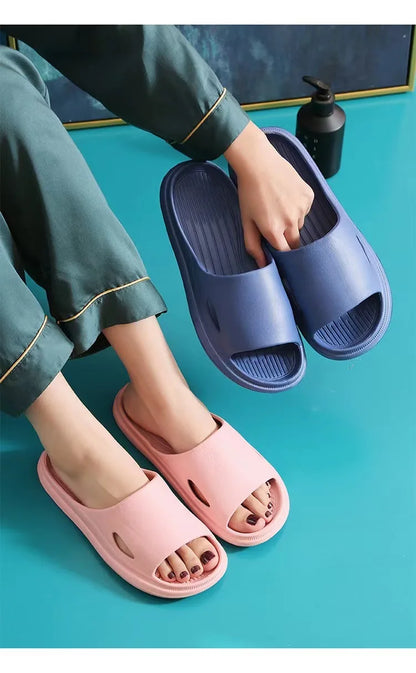 Pantoufles d'Été Confortables et Antidérapantes pour Couple, Sandales Légères à la Mode, pour l'Intérieur et la Maison, Tongs pour Femme et Homme