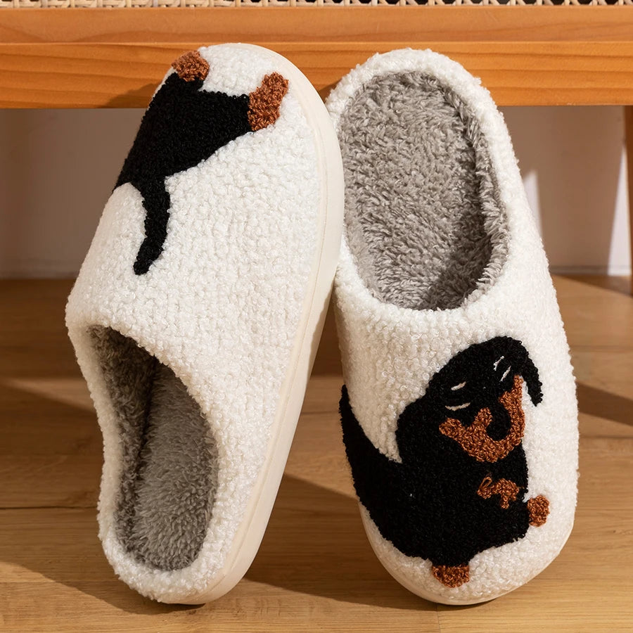 Pantoufles d'hiver pour femmes, mignonnes et intéressantes, dessin animé petit chien noir, intérieur chaud, confort, maison, chambre à coucher, chaussures en peluche douces et décontractées