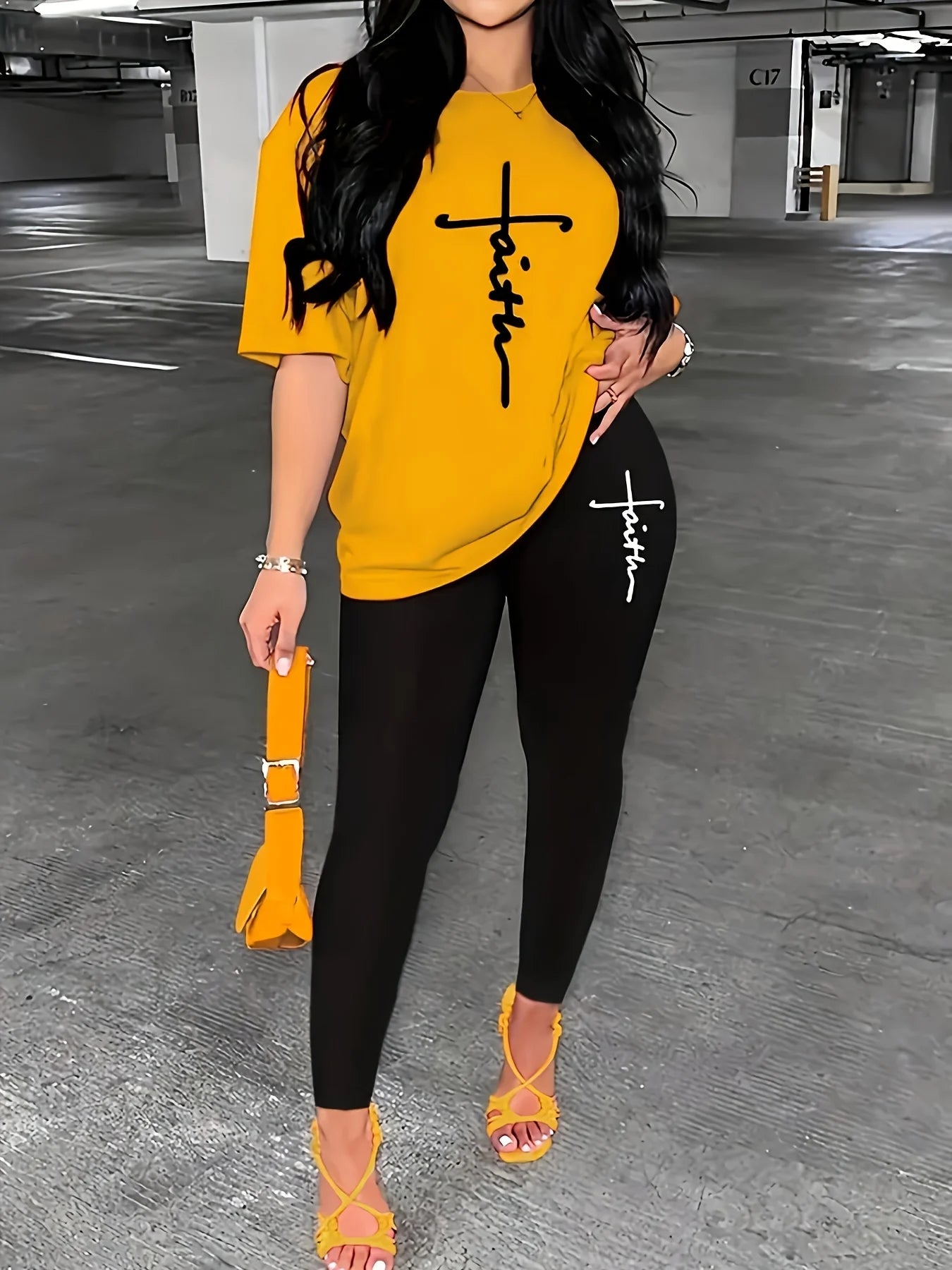 Ensemble de tenue de sport pour femmes, grande taille, lettre imprimée, T-shirt noir à manches courtes, haut et pantalon, Fitness, ensemble 2 pièces