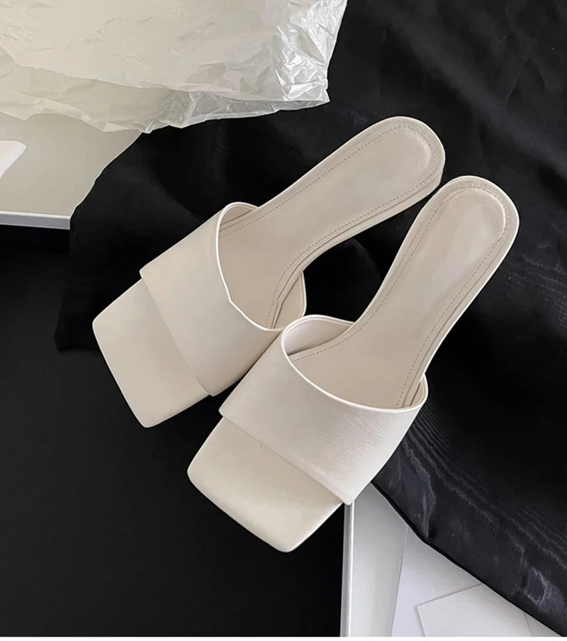 Pantoufles d'été à talons compensés pour femmes, élégantes, bout carré, diapositives à enfiler, robe d'extérieur, chaussures de Style de rue