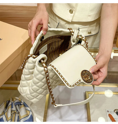 Sac à chaîne en cuir véritable pour femmes en 2025, nouveau design avec un sens du luxe, sac à bandoulière sous les bras de grande capacité