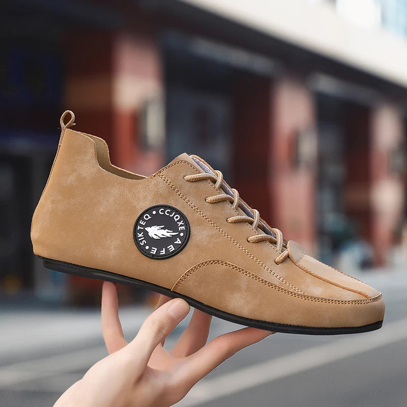 MAEDEF mocassins pour hommes léger conduite décontracté fond mince chaussures plates semelle souple confortable antidérapant à lacets chaussures de marche hommes