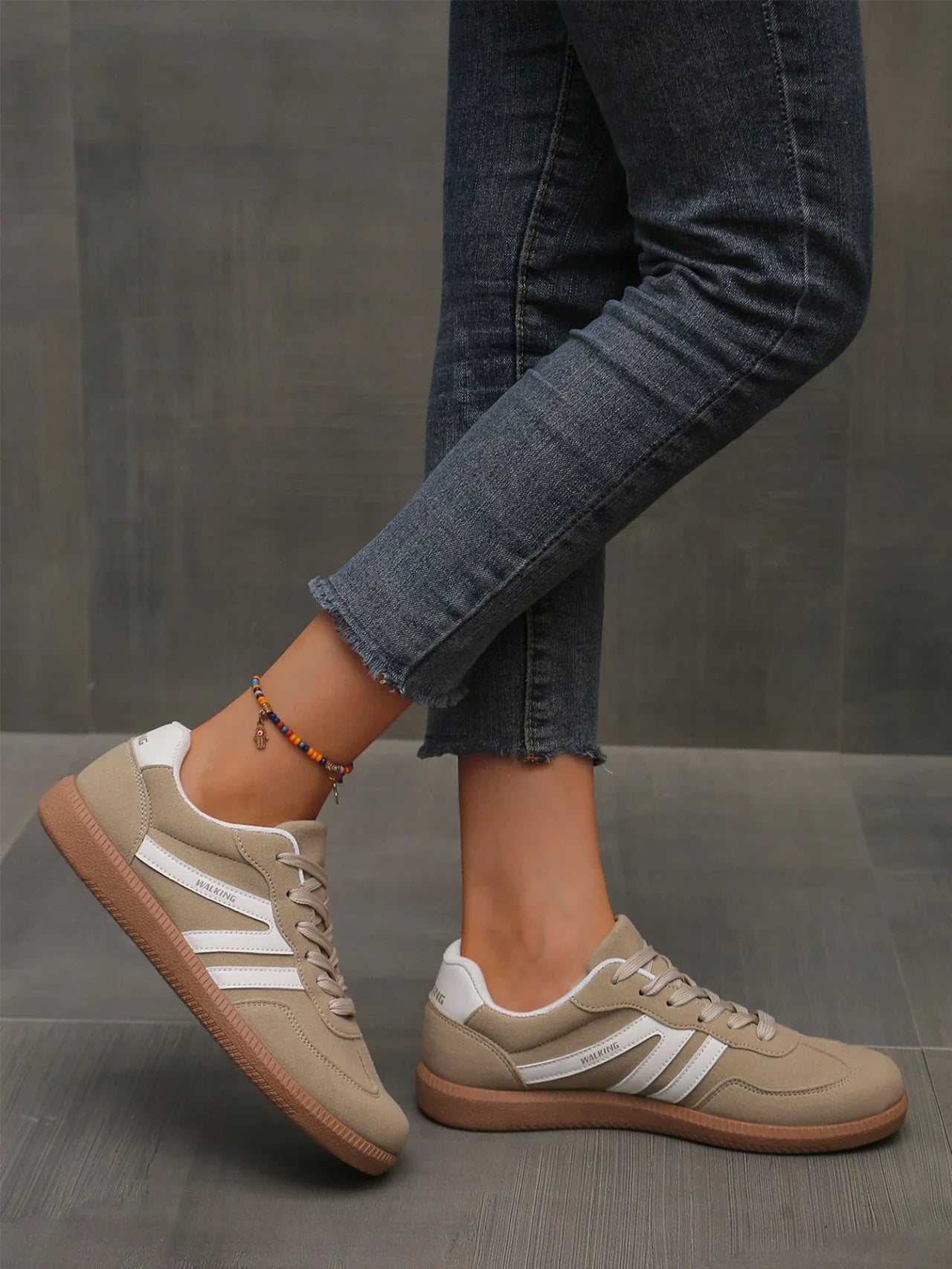 Baskets Plates de Luxe Confortables à Enfiler pour Femme, Chaussures d'Extérieur Légères et Souples, Nouvelle Collection Printemps 2025