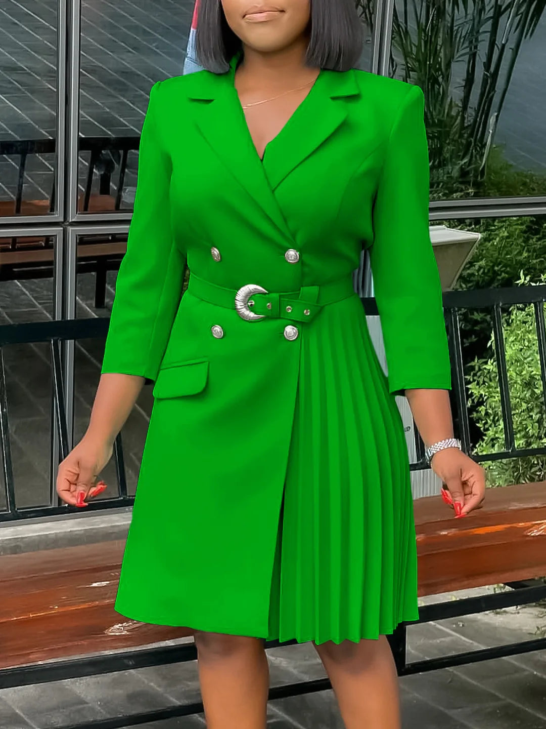 Robe plissée mi-longue à col de costume, taille haute, à la mode, nouvelle collection automne 2025