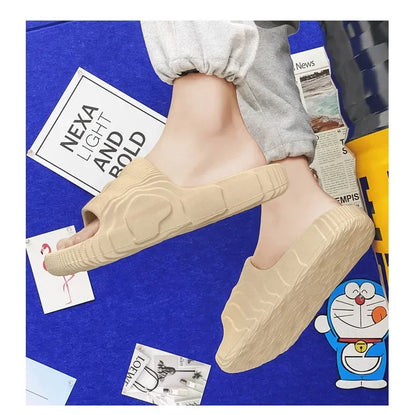 Pantoufles d'été de grande taille pour hommes, pantoufles de Style coréen à la mode avec semelle épaisse, pantoufles de Couple polyvalentes en PVC, nouvelle collection