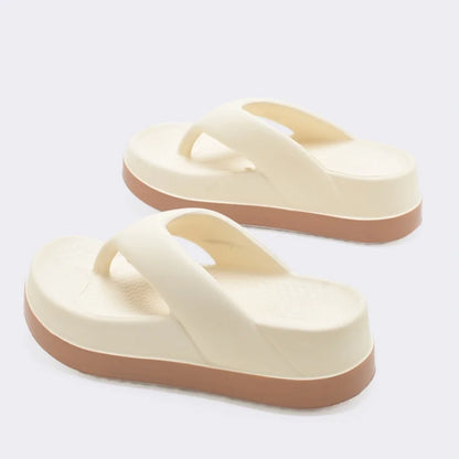 Outlandish EVA femme tongs super doux semelles épaisses chaussures d'extérieur d'été antidérapantes de haute qualité Design à la mode sandales pour femmes