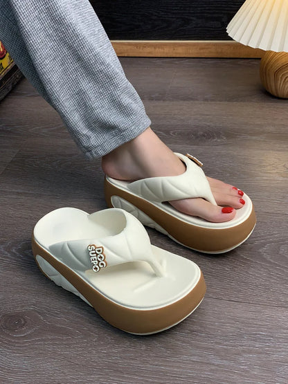 Nouvelles tongs élévatrices pour femmes, sandales à plateforme épaisse EVA, Design tanga confortable d'été, chaussures légères à la mode pour l'extérieur