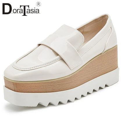 Plate-forme plate solide pour femmes, chaussures plates pour femmes, Parker carré, décontracté, printemps, automne, tout neuf, mode, strucgirls, loisirs