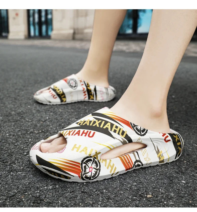 Plate-forme chaussures pour hommes nouveaux tongs d'été 2025 sandales respirant antidérapant amoureux hommes et femmes tout correspondant imprimé pantoufles hommes