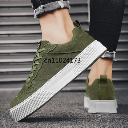 Mocassins en cuir pour hommes, chaussures décontractées, confortables, Skatebaord, plates, polyvalentes, nouvelle collection printemps 2025