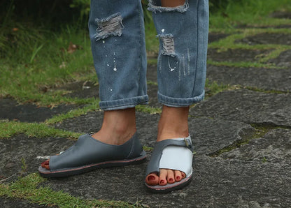 Femmes sandales chaussures d'été pour femmes rétro en cuir PU Peep Toe femmes pantoufle 2025 nouvelle plage boucle sangle plat Sandalias De Mujer