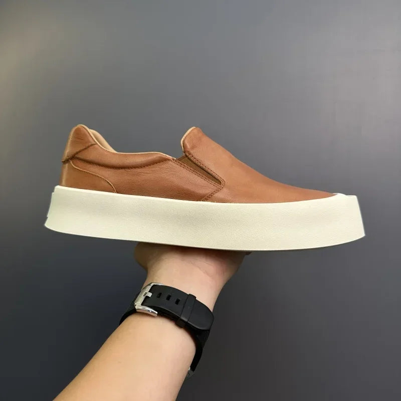 2025 printemps et automne nouveaux hommes chaussures décontractées en cuir véritable semelle épaisse conseil chaussures