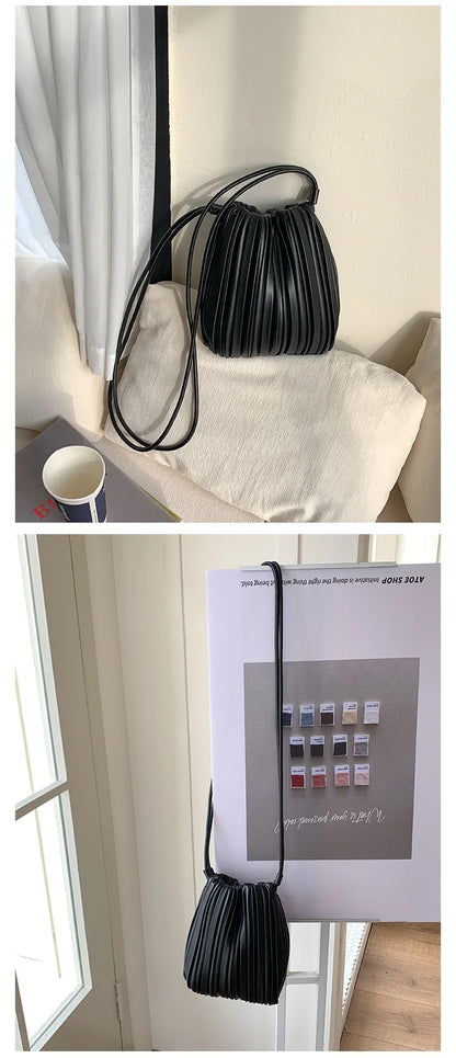 Mode d'été nouveau sac à bandoulière femmes PU simple épaule Mini sac de luxe polyvalent plissé décontracté petit sac carré
