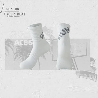 1 paire de chaussettes de course pour hommes et femmes, chaussettes de sport à fond de serviette à Tube court, Marathon bas, chaussettes de basket-ball de Fitness pour hommes