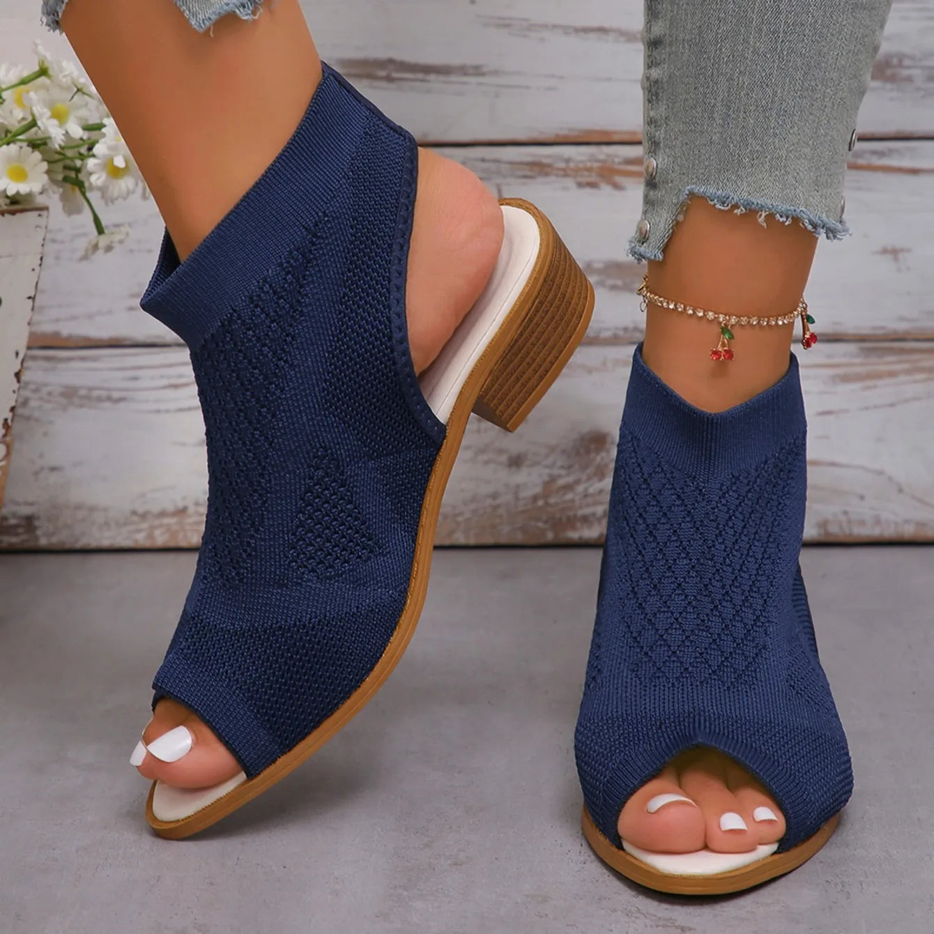 Sandales d'été confortables et décontractées pour femmes, chaussures d'extérieur légères à bout ouvert, nouvelle mode 2024