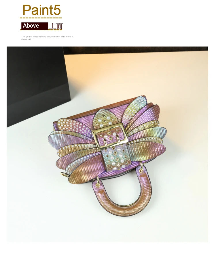 Sac en Cuir group avec Ailes Rivetées pour Femme, Sacoche de Caractère, Nouvelle Collection 2024