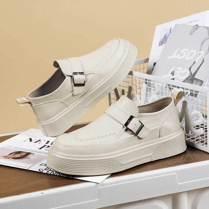 2025 Nouveaux mocassins à plateforme pour hommes Chaussures à enfiler en cuir à semelle épaisse Chaussures de marche confortables et décontractées pour hommes Chaussures plates à enfiler à la mode