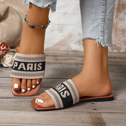 Mode couleurs mélangées lettre pantoufles plates femmes grande taille léger bout carré pantoufles décontractées confort semelle souple anti-dérapant diapositives