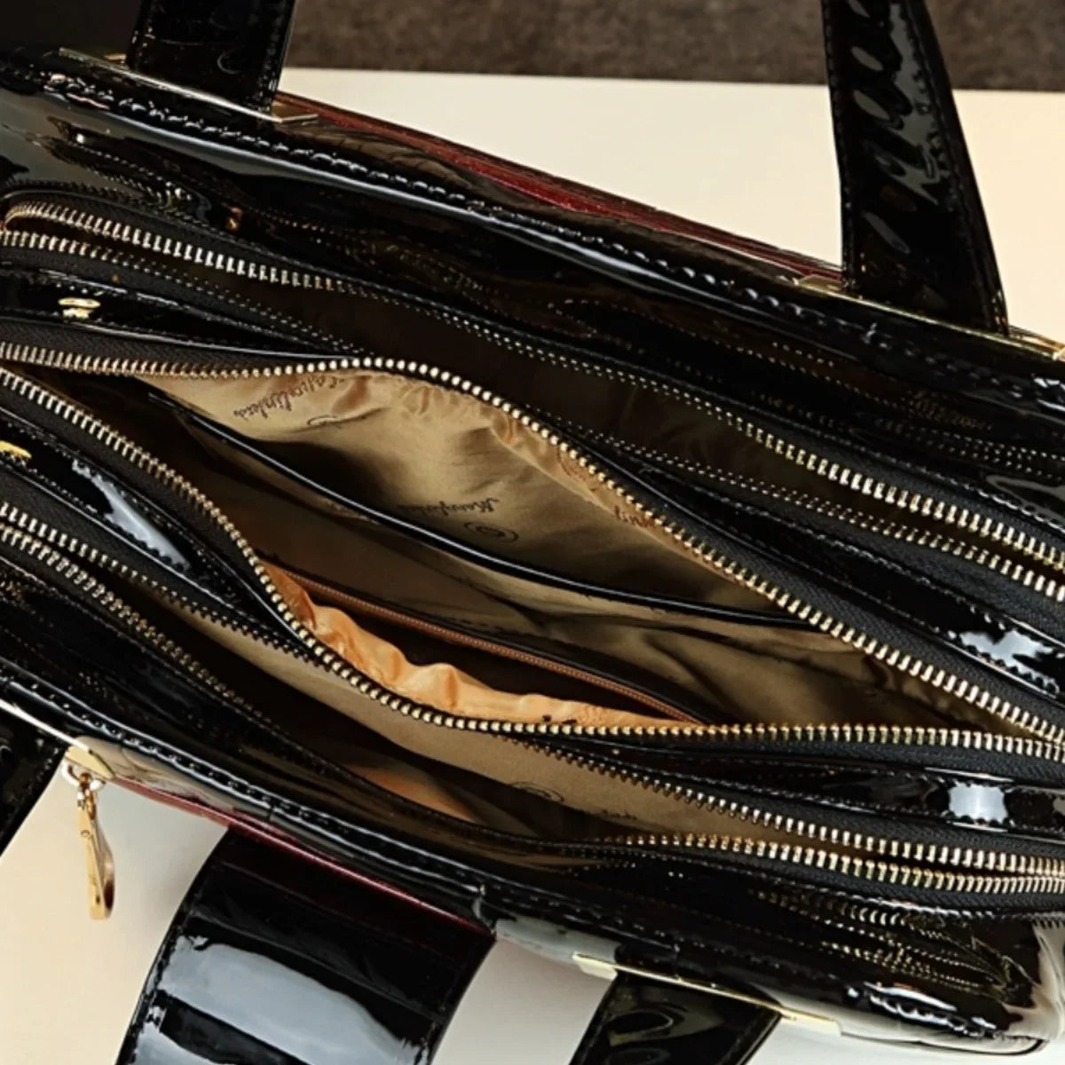 Sac à main multicouche en cuir souple pour femme, motif crocodile, coussin Boston, mères d'âge moyen, initié unique, nouveau, 2024