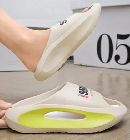 Chaussons pour hommes EVA pantoufles nouvel été décontracté hommes chaussures de plage mode doux antidérapant pantoufle plate-forme pantoufles à enfiler pour hommes