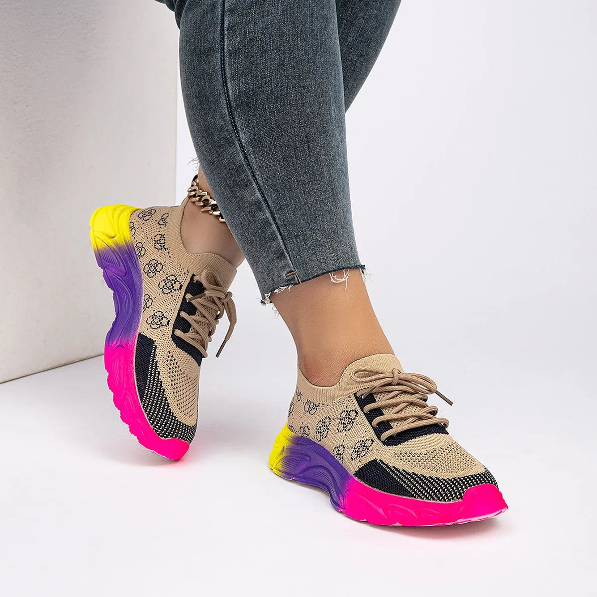 Baskets d'entraînement athlétiques confortables pour femmes, respirantes, chaussures de créateurs en plein air, nouvelle mode