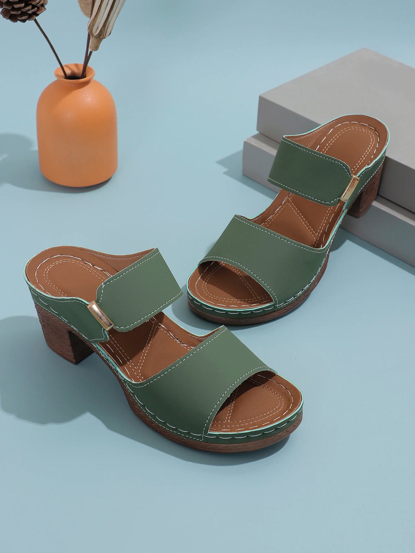 Sandales coordonnantes à talons et orteils ouverts pour femmes, pantoufles décontractées à la mode, document solide, racine carrée, été 2024