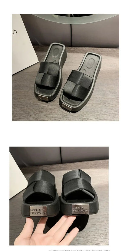 Pantoufles à plateforme de mode européenne pour femmes, nouvelles pantoufles astronomiques optiques, diapositives non aldes extérieures féminines, chaussures décontractées noires d'été, 2024