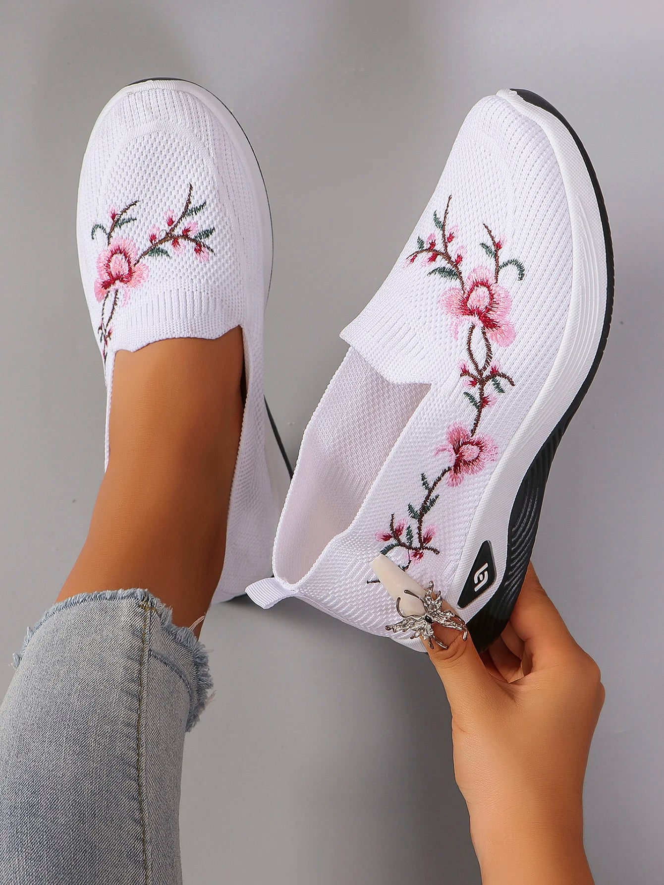 Chaussures plates d'été en maille respirante pour femmes, chaussures pour femmes, baskets décontractées, livraison gratuite en liquidation